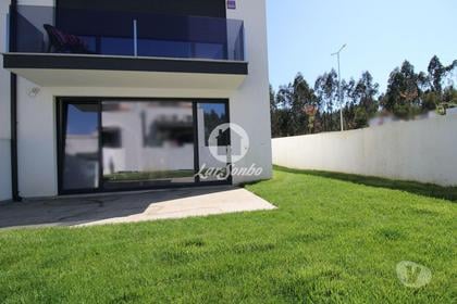 Casas a venda - Fotos para Moradia M4 como nova com G.F. p 4 carros em Gondifelos