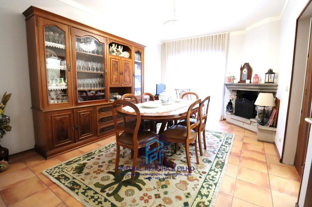 Apartamentos a venda Gondomar - Fotos para Gondomar-Moradia T4 - Rio Tinto S. Caetano (MO1276(I))