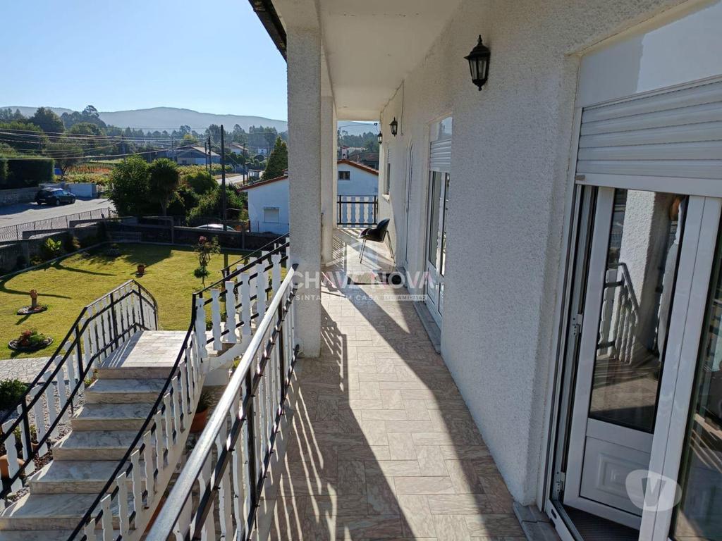 Apartamentos a venda Barcelos - Fotos para Moradia isolada T3, c terreno ajardinado de 4000m2 . Barcelos