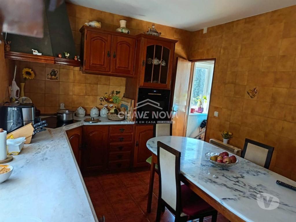 Apartamentos a venda Barcelos - Fotos para Moradia isolada T3, c terreno ajardinado de 4000m2 . Barcelos