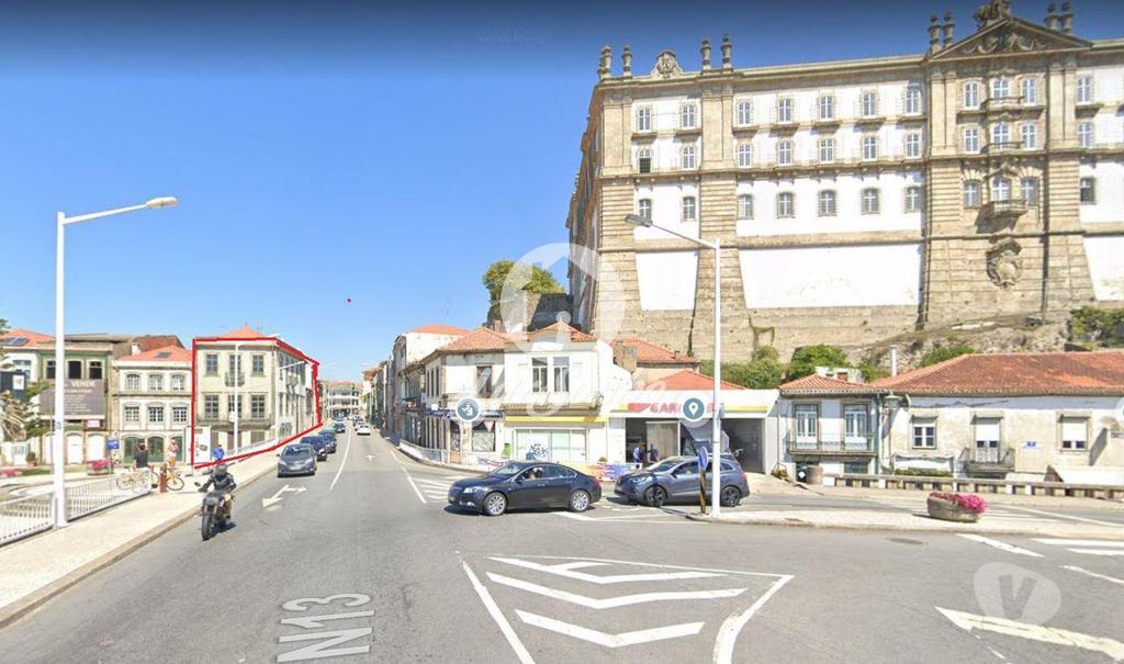 Apartamentos a venda Vila do Conde - Fotos para Vila-do-conde-Prédio com 1.239m2 frente ao Rio Ave (240-M-23003)