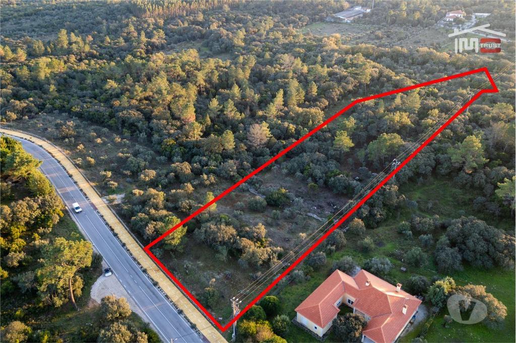 Terrenos Ourém - Fotos para Ourem-TERRENO PARA CONSTRUÇÃO COM 6820 m2 EM FATIMA (1-T-000686)
