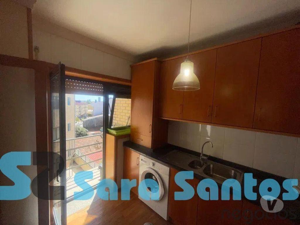 Apartamentos a venda Matosinhos - Fotos para Matosinhos-T1 Mobilado com Garagem-Leça Palmeira (SS1006)