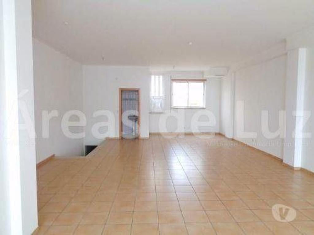 Comprar Loja Leiria - Fotos para Loja (nova)