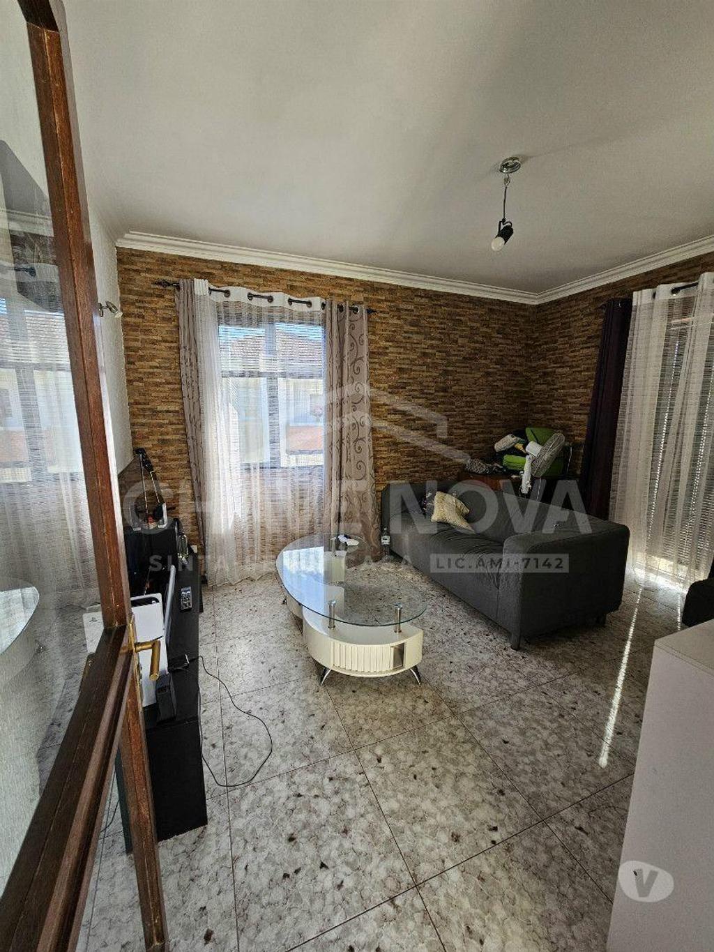 Apartamentos a venda Vila Nova de Gaia - Fotos para 4 Moradias e 2 Espaços Comerciais - Grijó - Vila Nova de Gaia