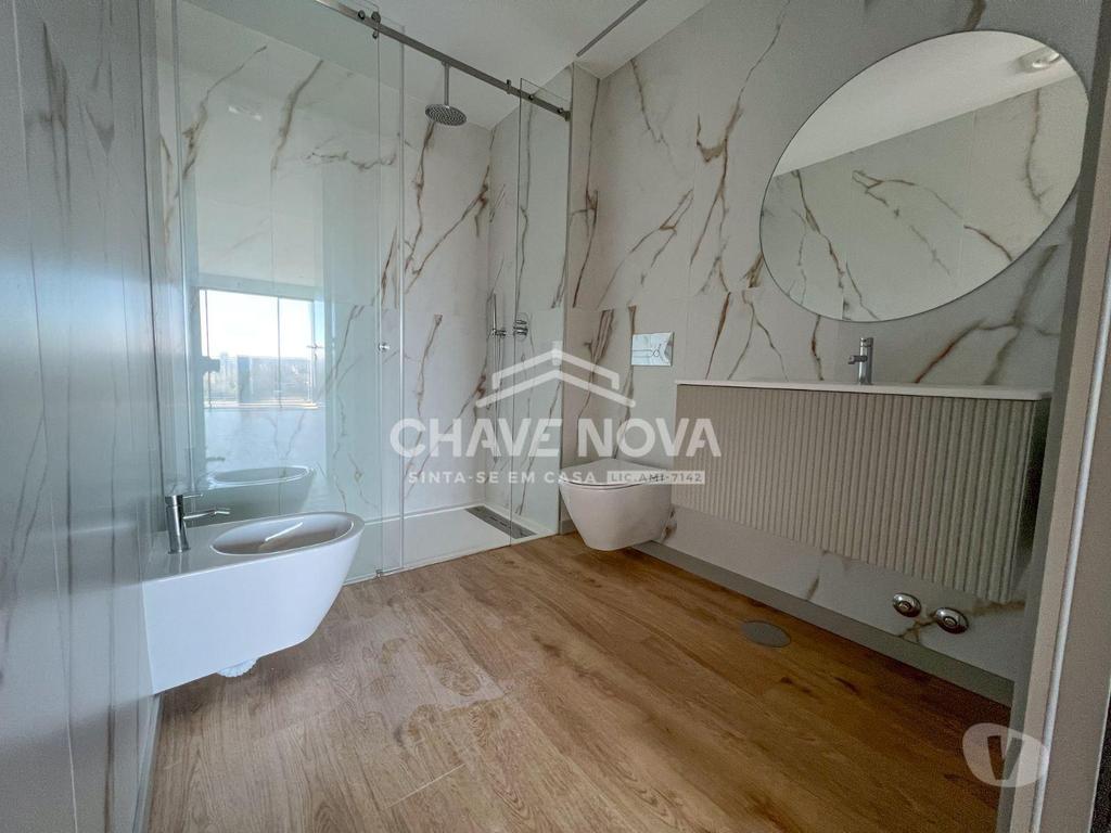 Imóveis para alugar Vila Nova de Gaia - Fotos para T2 com lugar de garagem e Varanda em Vila Nova de Gaia
