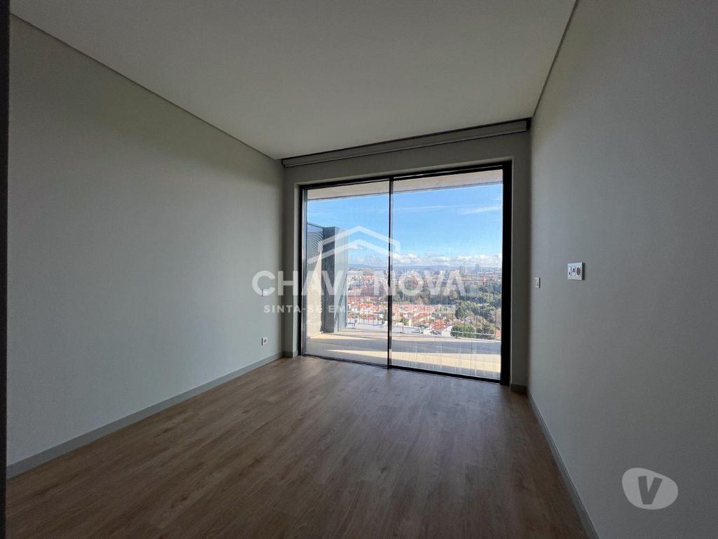 Imóveis para alugar Vila Nova de Gaia - Fotos para T2 com lugar de garagem e Varanda em Vila Nova de Gaia