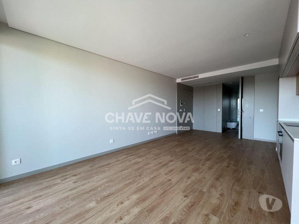 Imóveis para alugar Vila Nova de Gaia - Fotos para T2 com lugar de garagem e Varanda em Vila Nova de Gaia