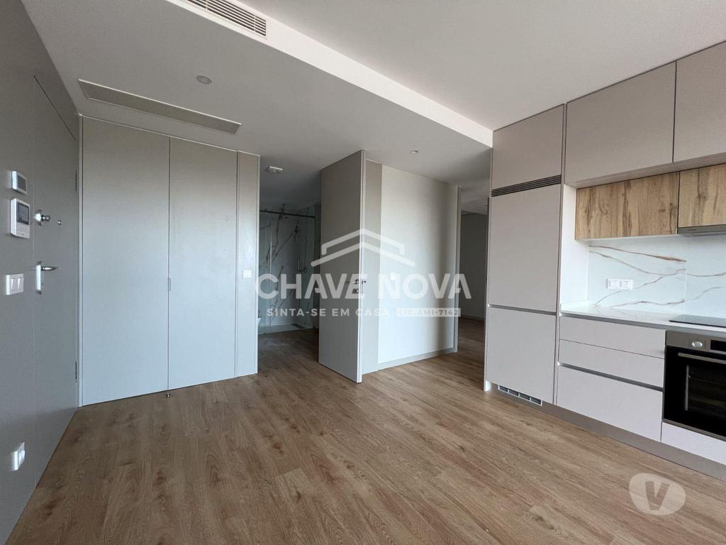Imóveis para alugar Vila Nova de Gaia - Fotos para T2 com lugar de garagem e Varanda em Vila Nova de Gaia