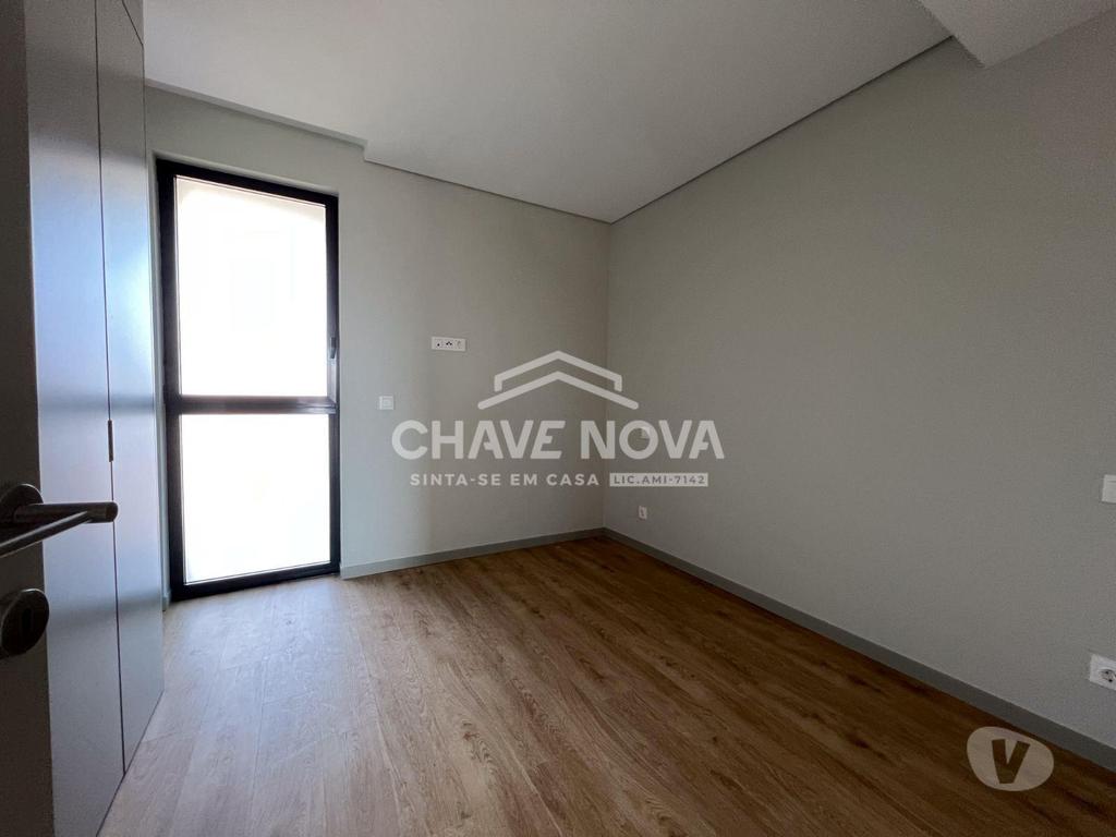 Imóveis para alugar Vila Nova de Gaia - Fotos para T2 com lugar de garagem e Varanda em Vila Nova de Gaia