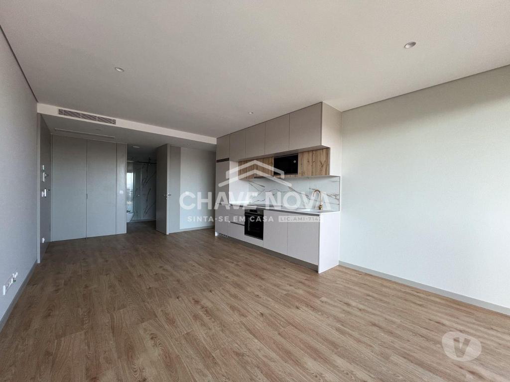 Imóveis para alugar Vila Nova de Gaia - Fotos para T2 com lugar de garagem e Varanda em Vila Nova de Gaia