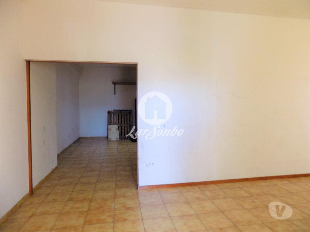 Comprar Loja Vila Nova de Famalicão - Fotos para Loja com 119m2 em Delães, Vila Nova de Famalicão