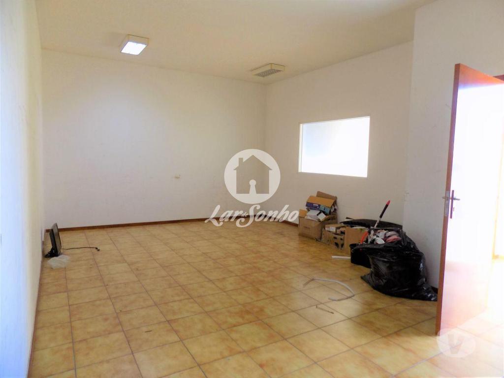 Comprar Loja Vila Nova de Famalicão - Fotos para Loja com 119m2 em Delães, Vila Nova de Famalicão
