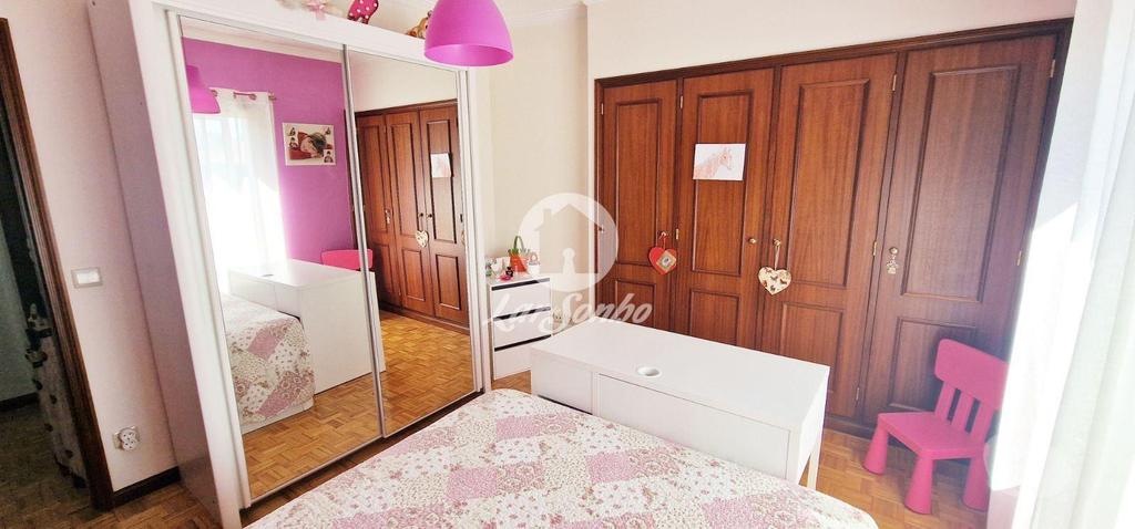 Apartamentos a venda Vila Nova de Gaia - Fotos para Apartamento T2 Com garagem fechada em Valadares- Vila Nova de