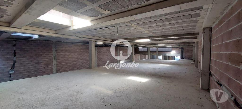 Comprar Loja Vila do Conde - Fotos para Loja NOVA no centro de Vila do Conde com 2 andares e 750m2
