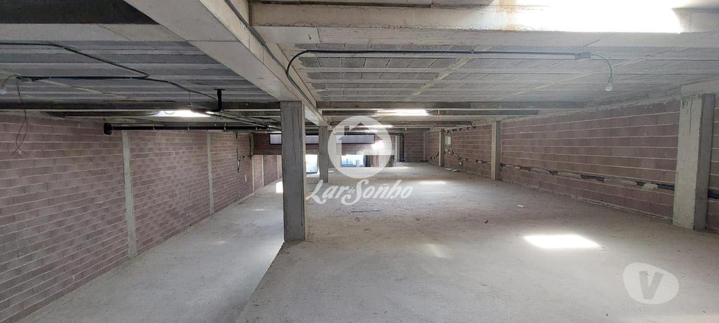 Comprar Loja Vila do Conde - Fotos para Loja NOVA no centro de Vila do Conde com 2 andares e 750m2