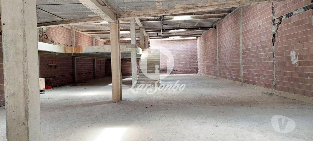 Comprar Loja Vila do Conde - Fotos para Loja NOVA no centro de Vila do Conde com 2 andares e 750m2