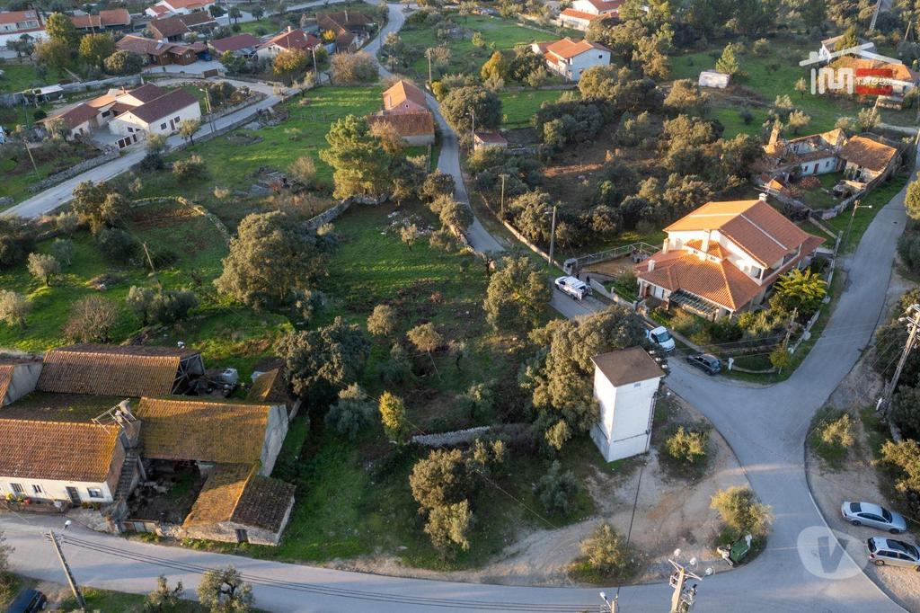 Terrenos Ourém - Fotos para Terreno para construção com 1679 m2 a 4 kms de Fátima