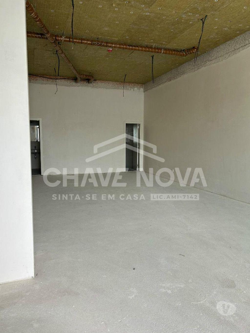 Comprar Loja Matosinhos - Fotos para Arrendamento de espaço comercial a 200 Mts da Praia -...