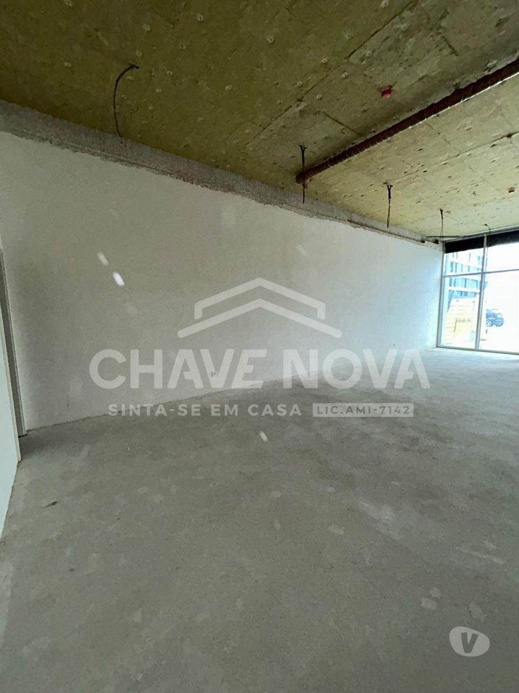 Comprar Loja Matosinhos - Fotos para Arrendamento de espaço comercial a 200 Mts da Praia -...