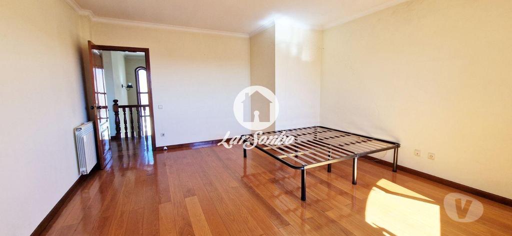 Apartamentos a venda Póvoa de Varzim - Fotos para Moradia T4 individual com terreno de 2.000m2 (240-M-25424)