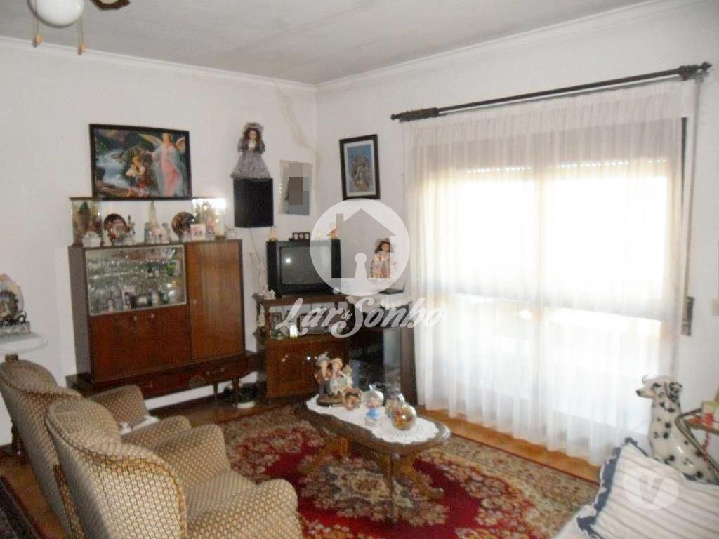 Apartamentos a venda Vila Nova de Famalicão - Fotos para M3 c garagem p 3 carros e quintal de 900m2 em Ribeirão -