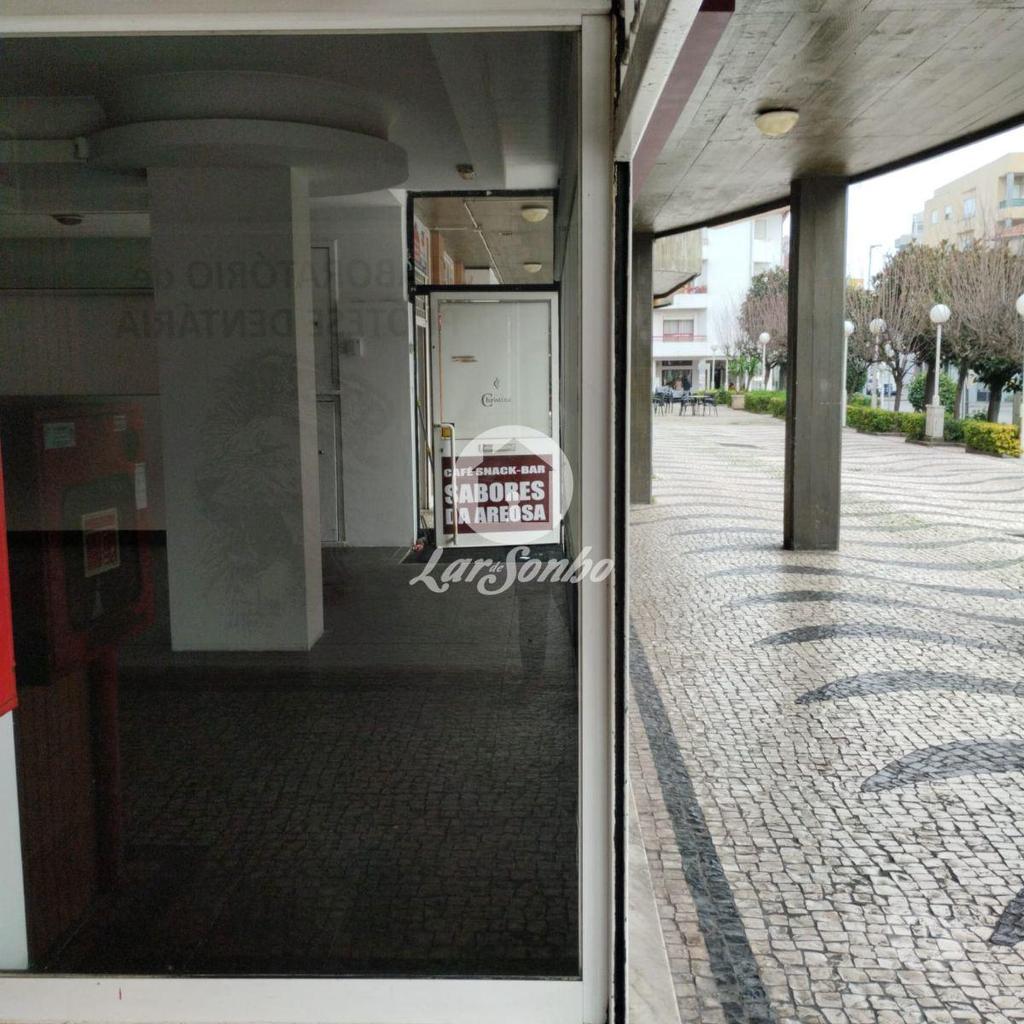 Comprar Loja Gondomar - Fotos para Estabelecimento comercial, situado na Rua D. Afonso...