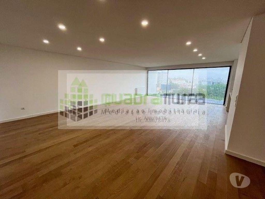 Apartamentos a venda Vila Nova de Gaia - Fotos para Apartamento T3 Luxo 3 Suites 4 Varandas 2 frentes