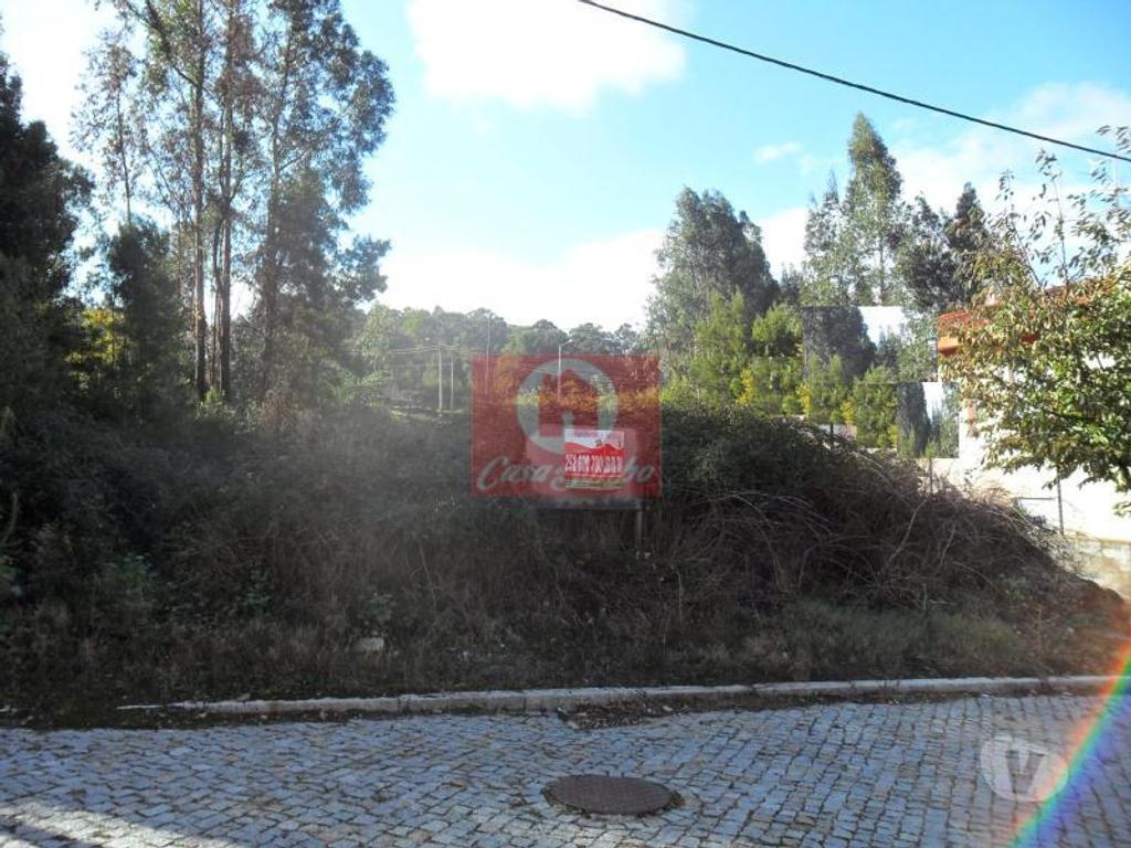 Terrenos Vila do Conde - Fotos para Lote com 650m2 em Fornelo, Vila do Conde (240-T-04607)