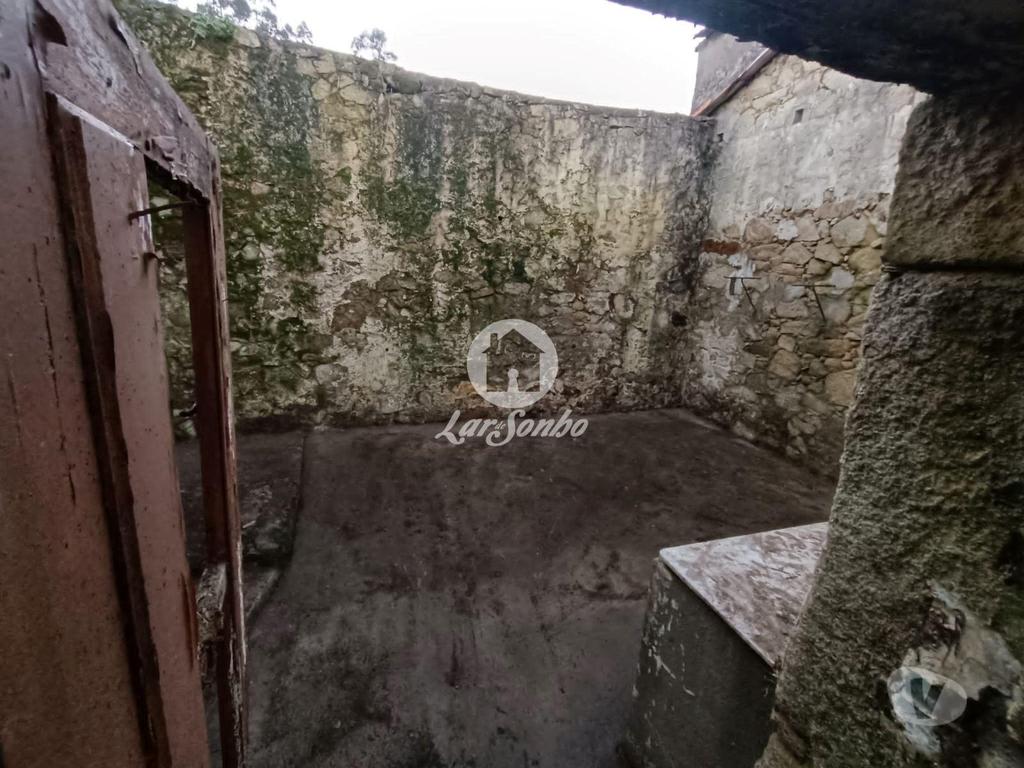Terrenos Vila do Conde - Fotos para Quintinha para restauro c área total de 2000m2 em Macieira da