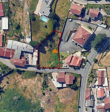 Terrenos e Quintas - Fotos para Valongo-Terreno Construção Moradia de 4 frentes (CS-660)