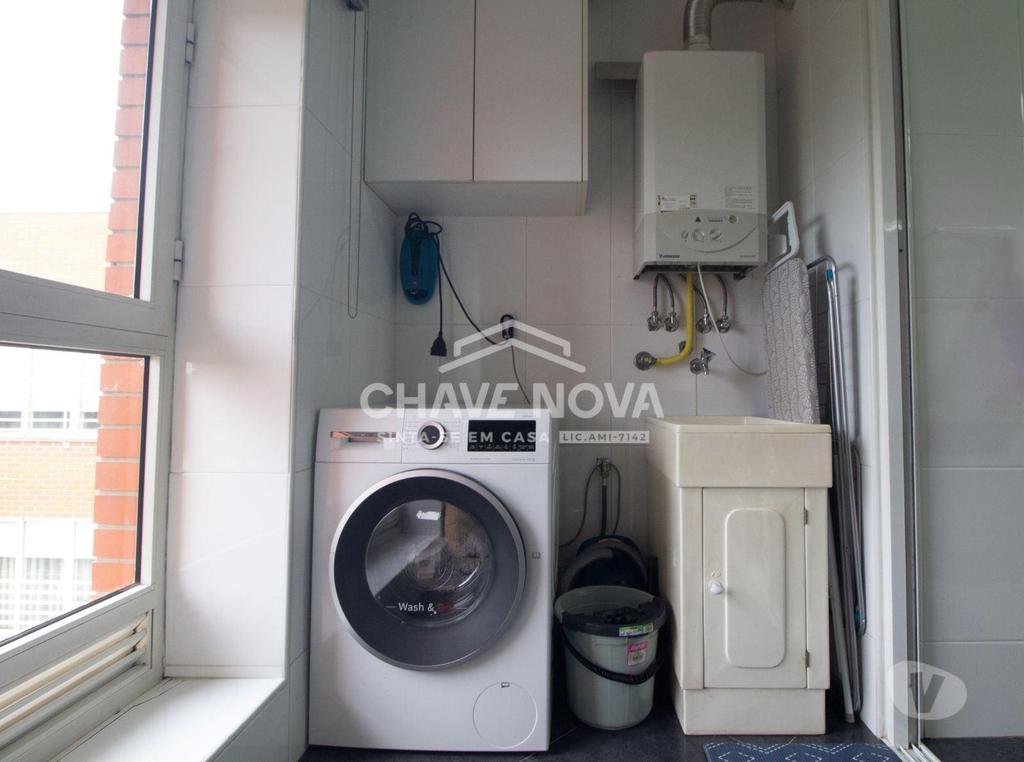 Apartamentos a venda Vila Nova de Gaia - Fotos para Excelente T3 + Office, Suíte, Varandas, Mobilado, Garagem Box 2