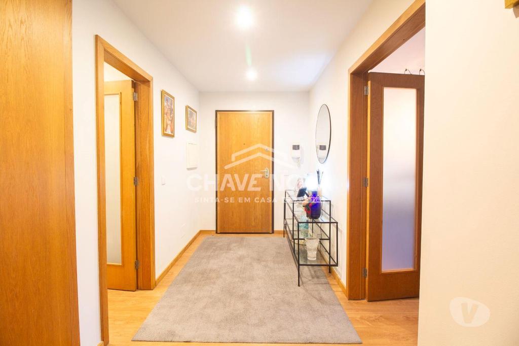 Apartamentos a venda Vila Nova de Gaia - Fotos para Excelente T3 + Office, Suíte, Varandas, Mobilado, Garagem Box 2