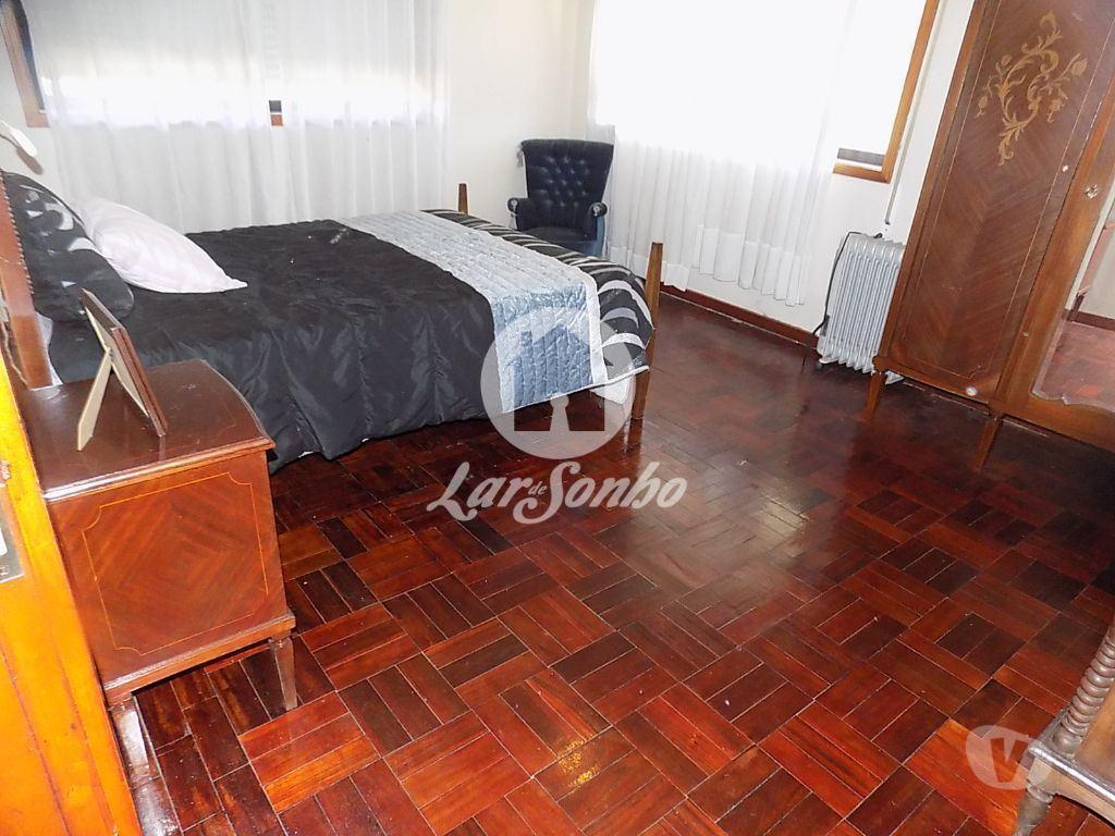 Apartamentos a venda Trofa - Fotos para Moradia M5 + G.F. com 2.700 m2 em Bougado, Trofa (240-M-19745)