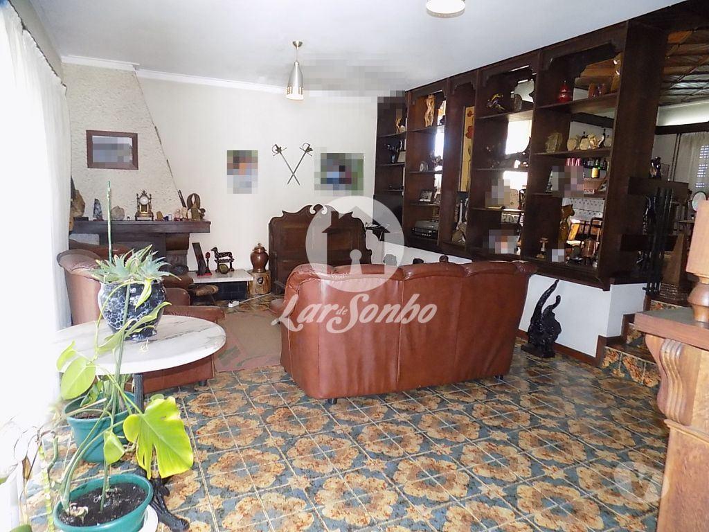 Apartamentos a venda Trofa - Fotos para Moradia M5 + G.F. com 2.700 m2 em Bougado, Trofa (240-M-19745)