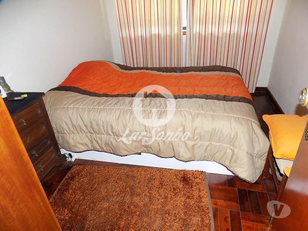 Apartamentos a venda Trofa - Fotos para Moradia M5 + G.F. com 2.700 m2 em Bougado, Trofa (240-M-19745)