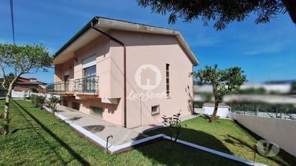 Casas e apartamentos - venda - Fotos para Moradia r c T3 individual com G.F. p 4 carros em Ribeirão