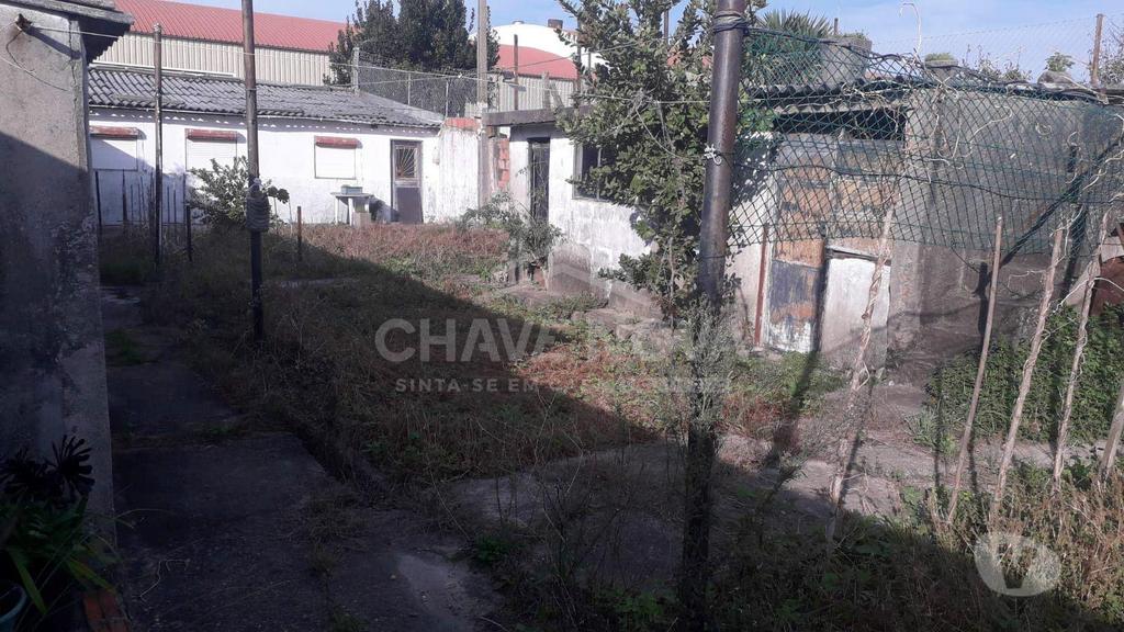 Apartamentos a venda Vila Nova de Gaia - Fotos para Terreno c construção p recuperar ou Novo Projeto de Moradia