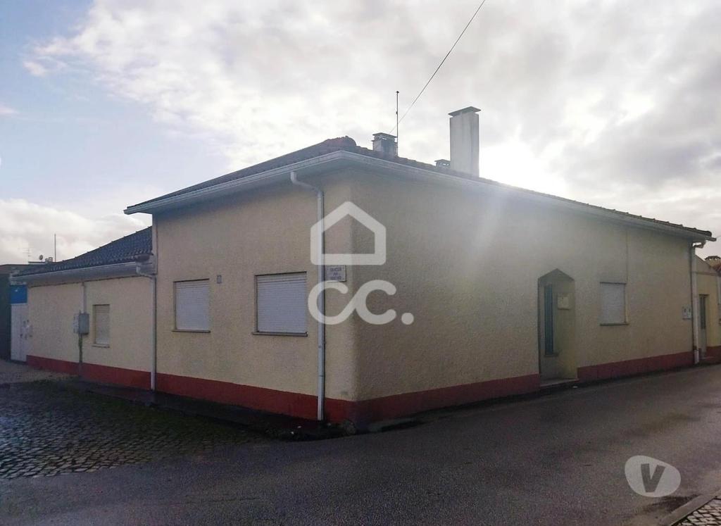 Apartamentos a venda Marinha Grande - Fotos para PARA INVESTIMENTO---- Zona central de Vieira de Leiria--Venda de