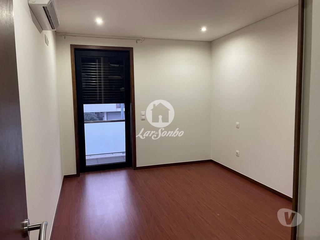 Imóveis para alugar Vila Nova de Famalicão - Fotos para Moradia T3 em banda para arrendar em Gondifelos