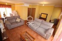 Moradia T3 Duplex em condomínio na Marinha Grande. (235 M 01362)