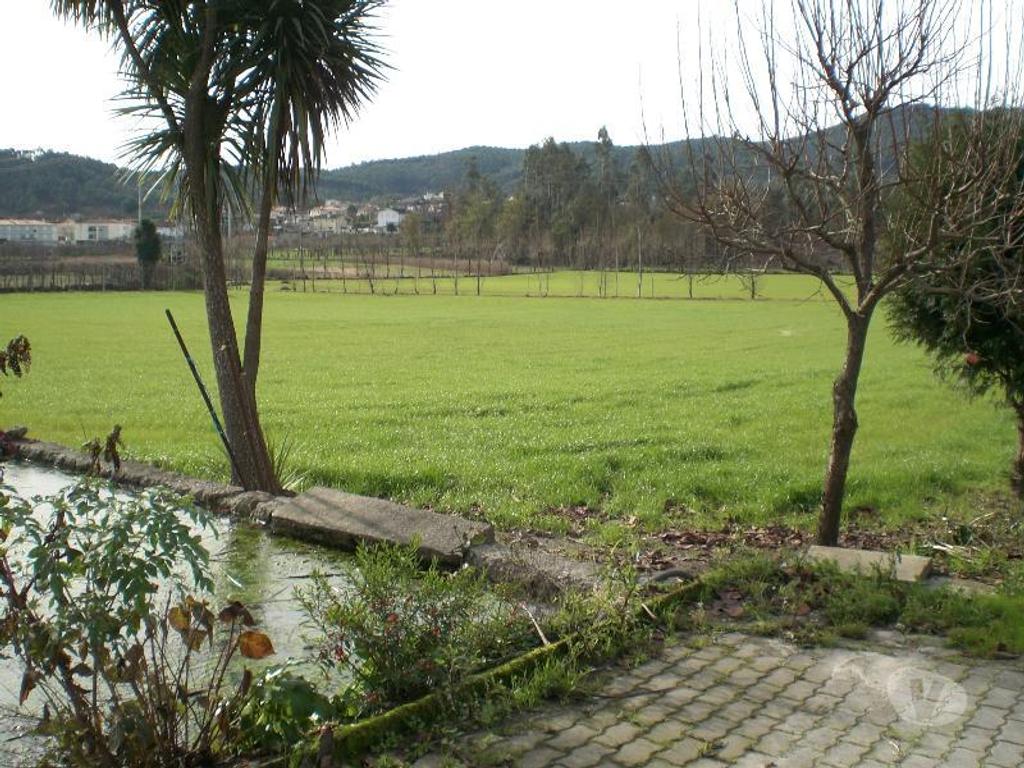 Terrenos Guimarães - Fotos para Guimaraes-Terreno para construção (245-T-00365)