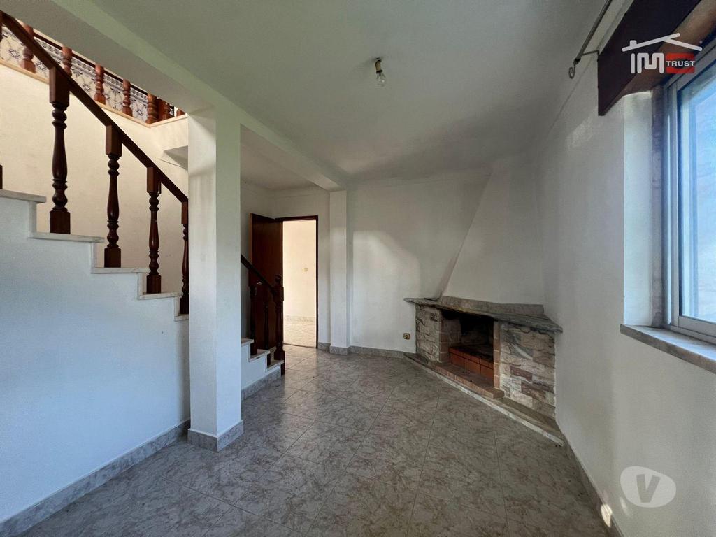 Apartamentos a venda Seixal - Fotos para Moradia T5 Isolada em Fernão Ferro POSSIBILIDADE DE