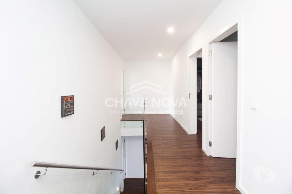 Apartamentos a venda Vila Nova de Gaia - Fotos para Moradia V3+1 com piscina e vista mar em Grijó - Vila Nova de