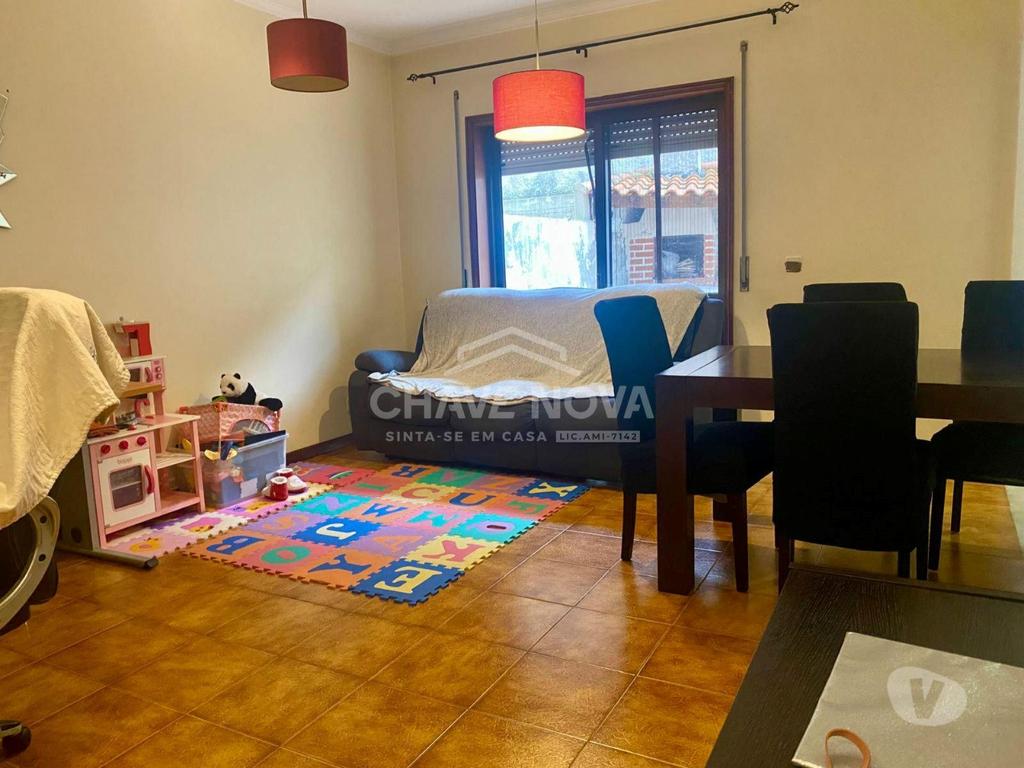 Apartamentos a venda Vila Nova de Gaia - Fotos para Apartamento T2 com Terraço e Lugar de Garagem perto do Metro