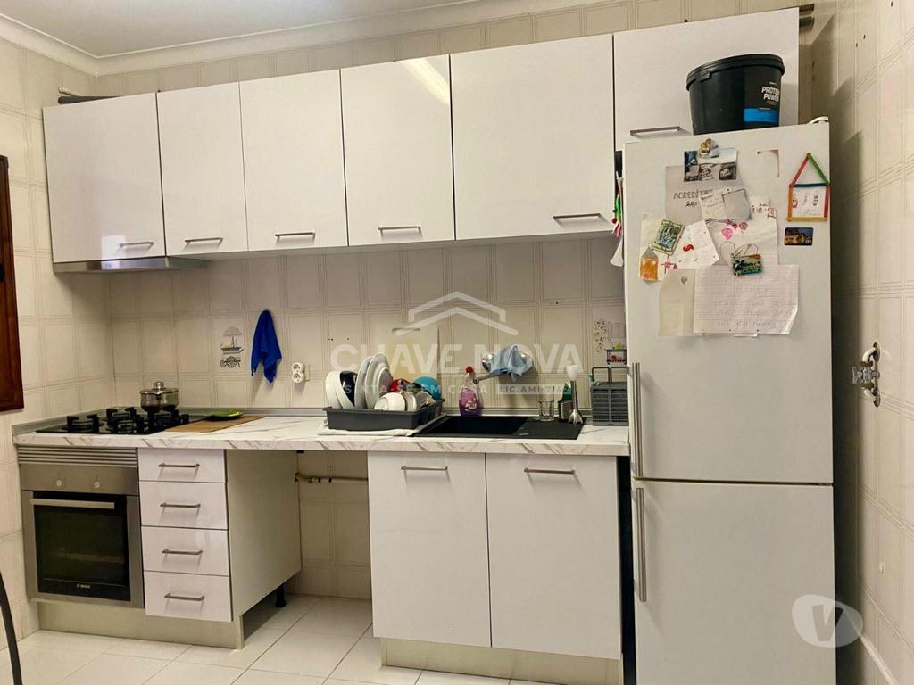 Apartamentos a venda Vila Nova de Gaia - Fotos para Apartamento T2 com Terraço e Lugar de Garagem perto do Metro