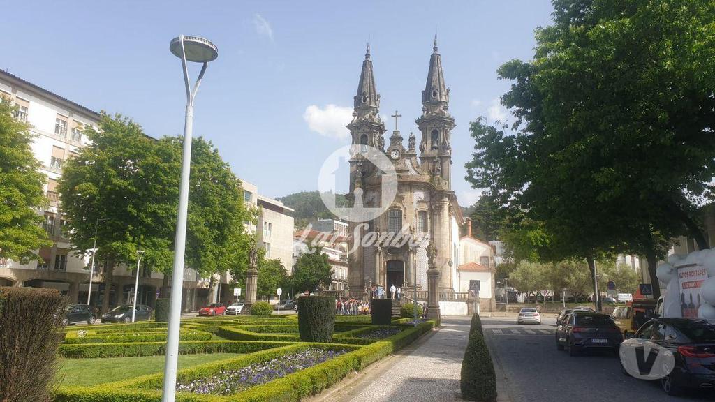 Comprar Loja Guimarães - Fotos para Parafarmácia no centro da cidade de Guimarães