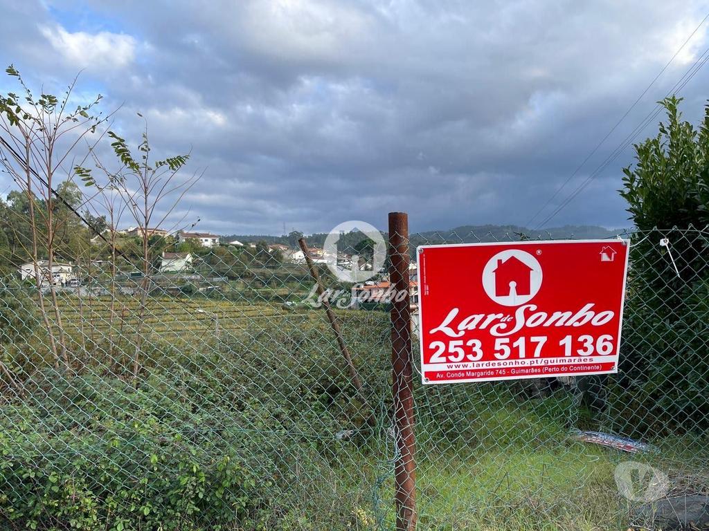 Terrenos Guimarães - Fotos para Fantástico terreno para construção em altura (245-T-01639)