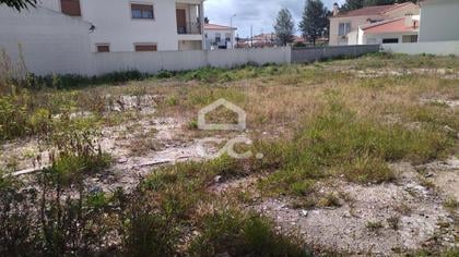 Terrenos e Quintas - Fotos para Marinha-grande-Lote de terreno com 368m2 de área. (235 T 01426)