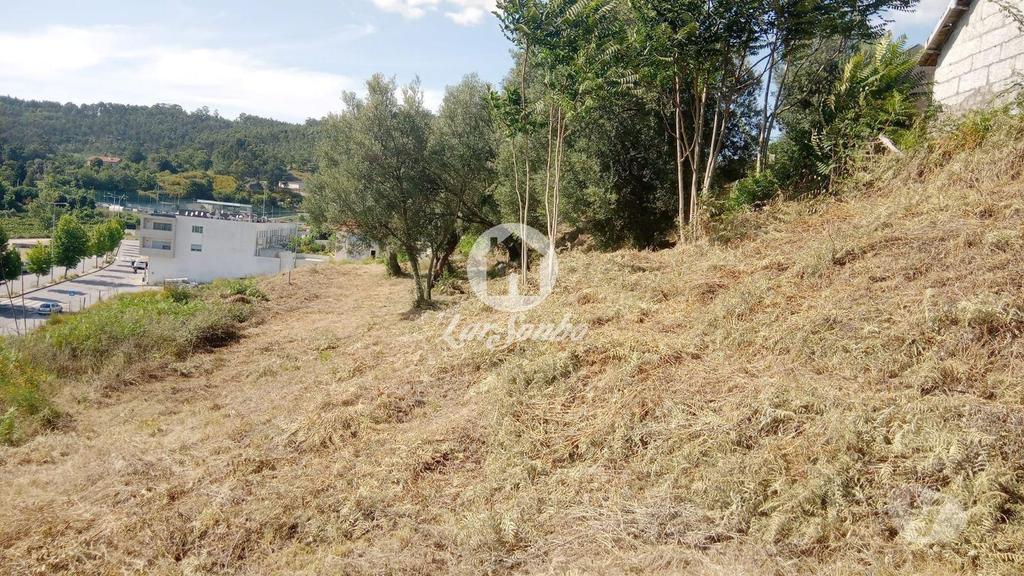 Terrenos Guimarães - Fotos para Guimaraes-Fantástico lote para moradia (245-T-01602)